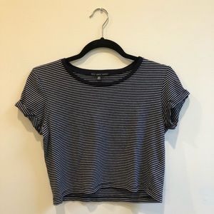 Urban Outfitters (Truly Madly Deeply)- Cropped Top